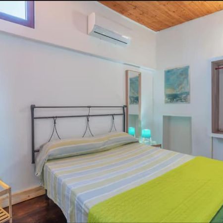 Villa Con Piscina Al Mare Ognina Exterior foto