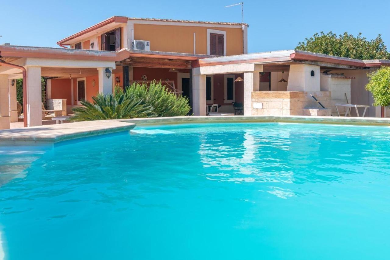 Villa Con Piscina Al Mare Ognina Exterior foto