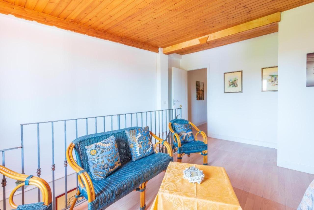 Villa Con Piscina Al Mare Ognina Exterior foto